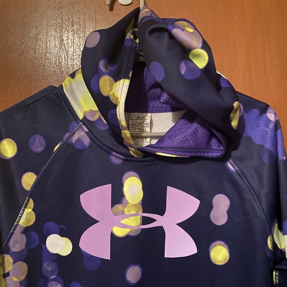 Under Armor pullover. Great condition! - Picture 2 of 6
